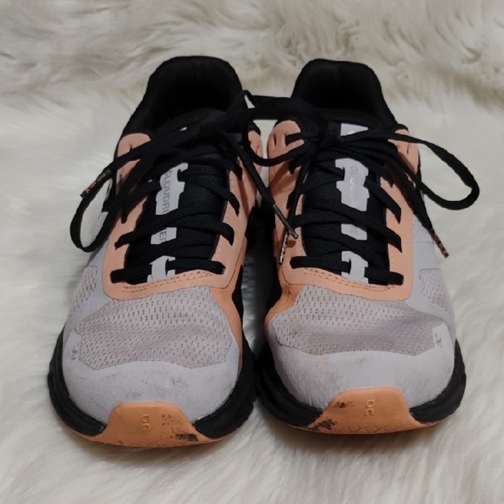 SALE! On Cloud Running Fade Black Peach Sneakers Sz.7 Gently Worn (X1) - Picture 2 of 10
